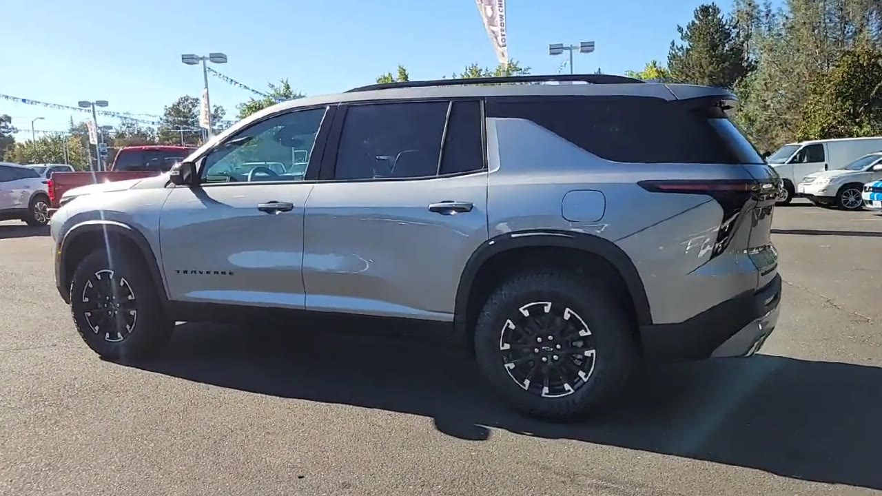 2026 Chevrolet Traverse Z71 photo 25