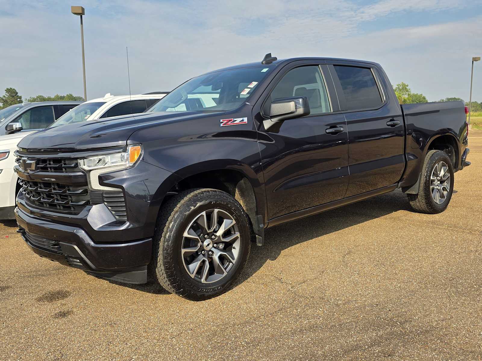 2024 Chevrolet Silverado 1500 RST photo 3