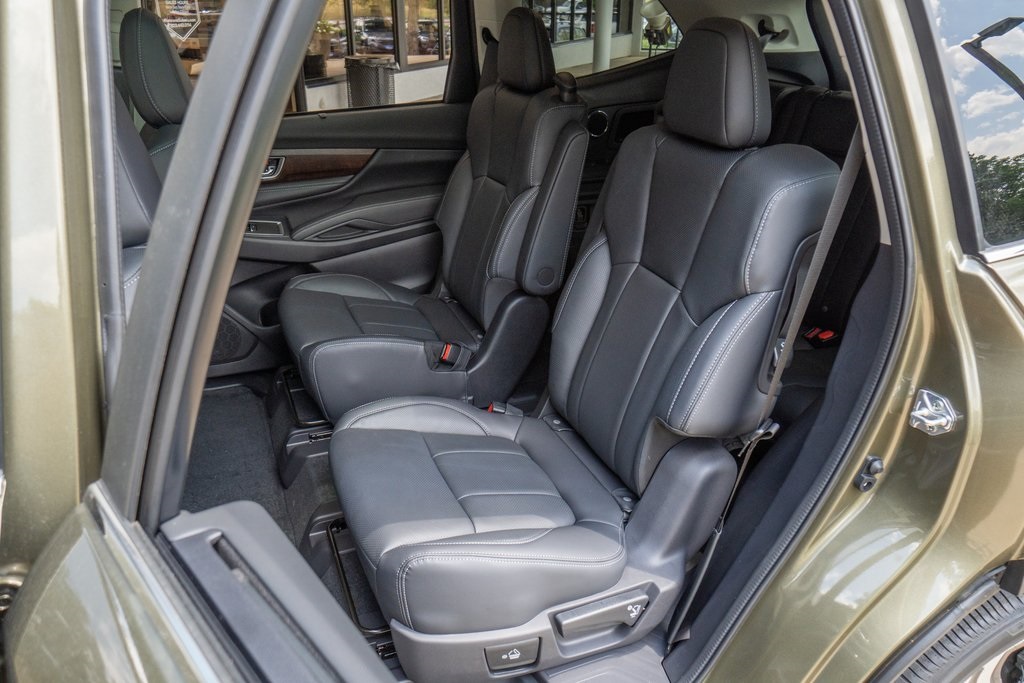 2025 Subaru Ascent Touring photo 16