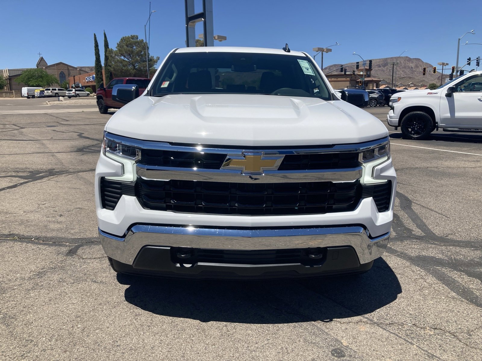 2025 Chevrolet Silverado 1500 LT photo 2