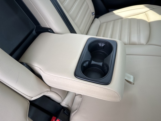 2022 Ford Edge SEL photo 36