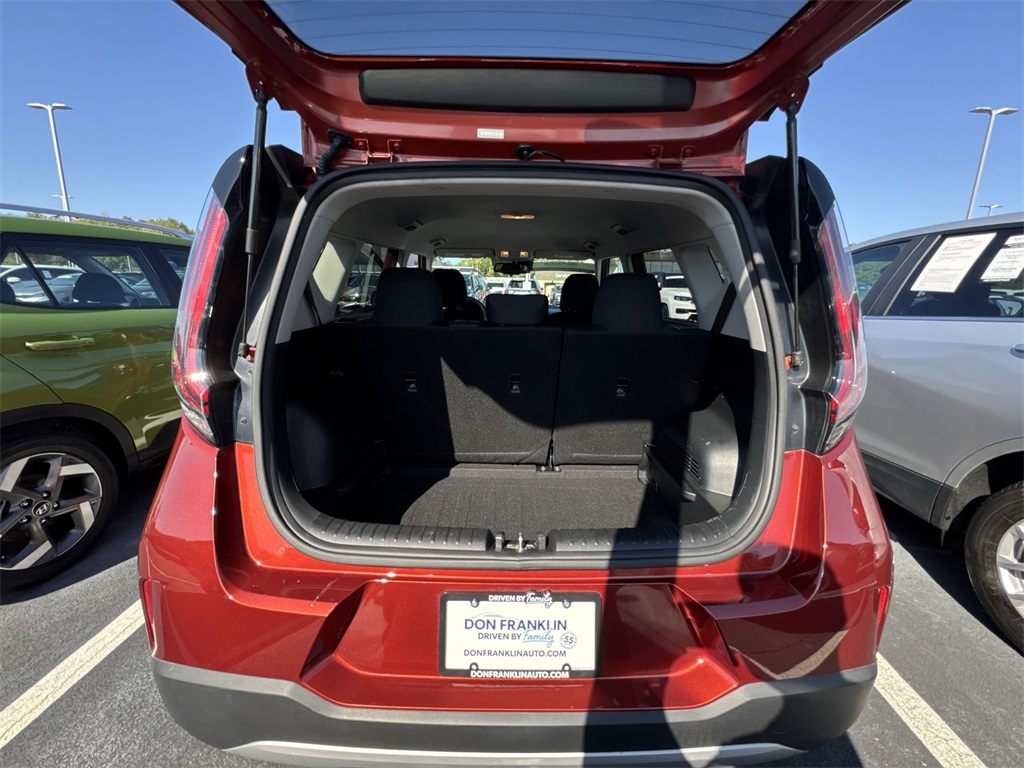 2023 Kia Soul S photo 28