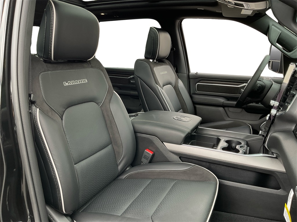 2025 Ram 1500 Laramie photo 27