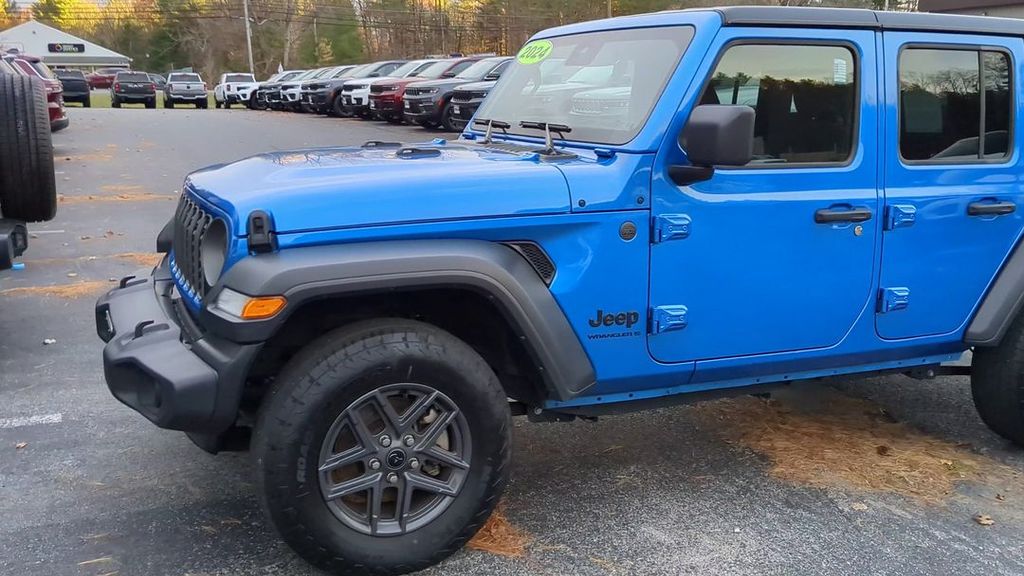 2024 Jeep Wrangler Sport S photo 4