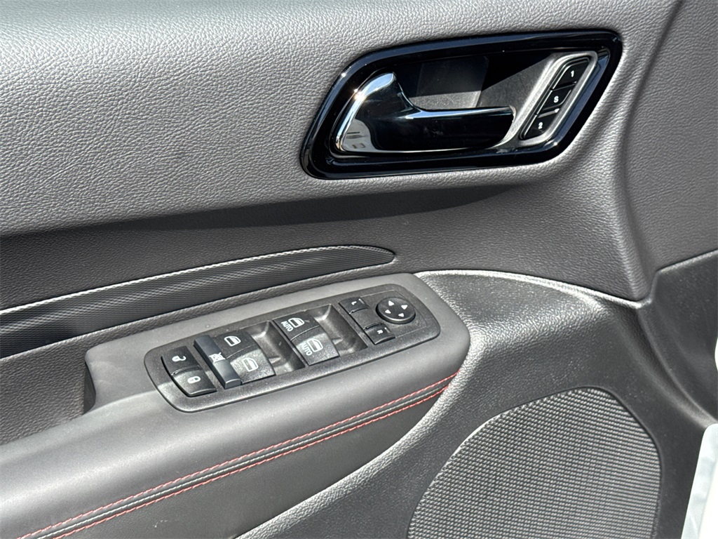 2025 Dodge Durango R/T Plus photo 28