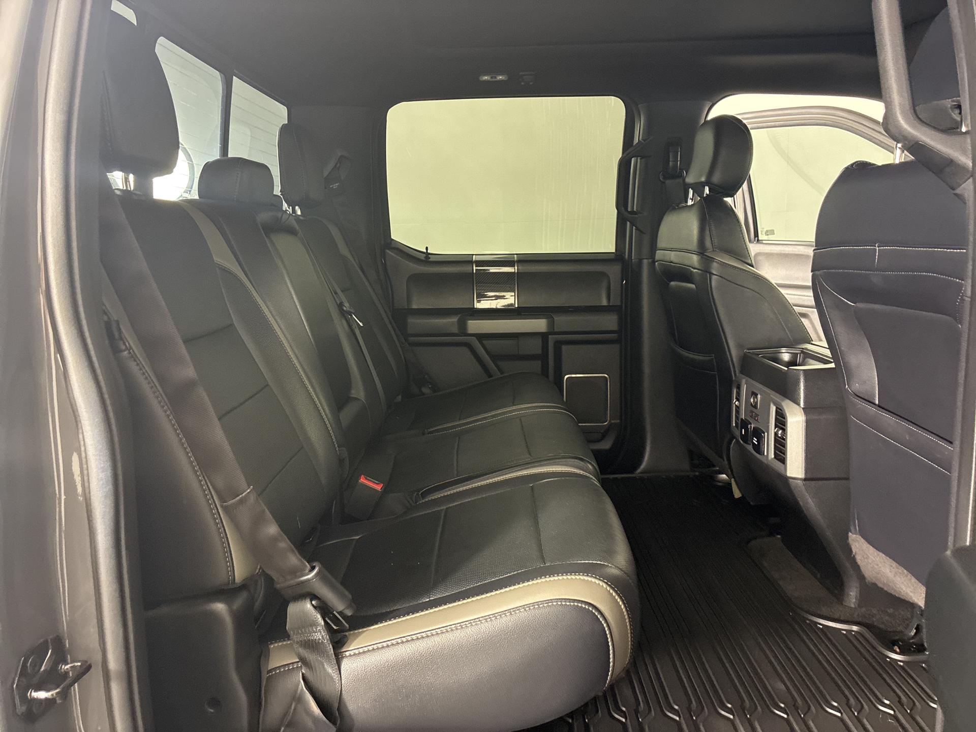 2018 Ford F-150 Raptor photo 16