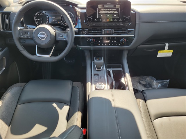 2025 Nissan Pathfinder SL photo 19