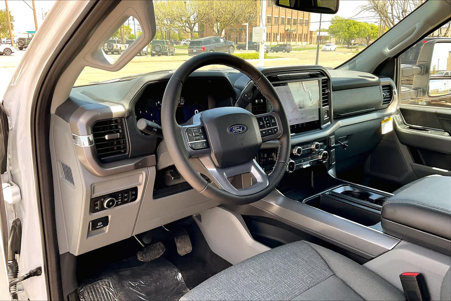 2025 Ford F-150 XLT photo 7