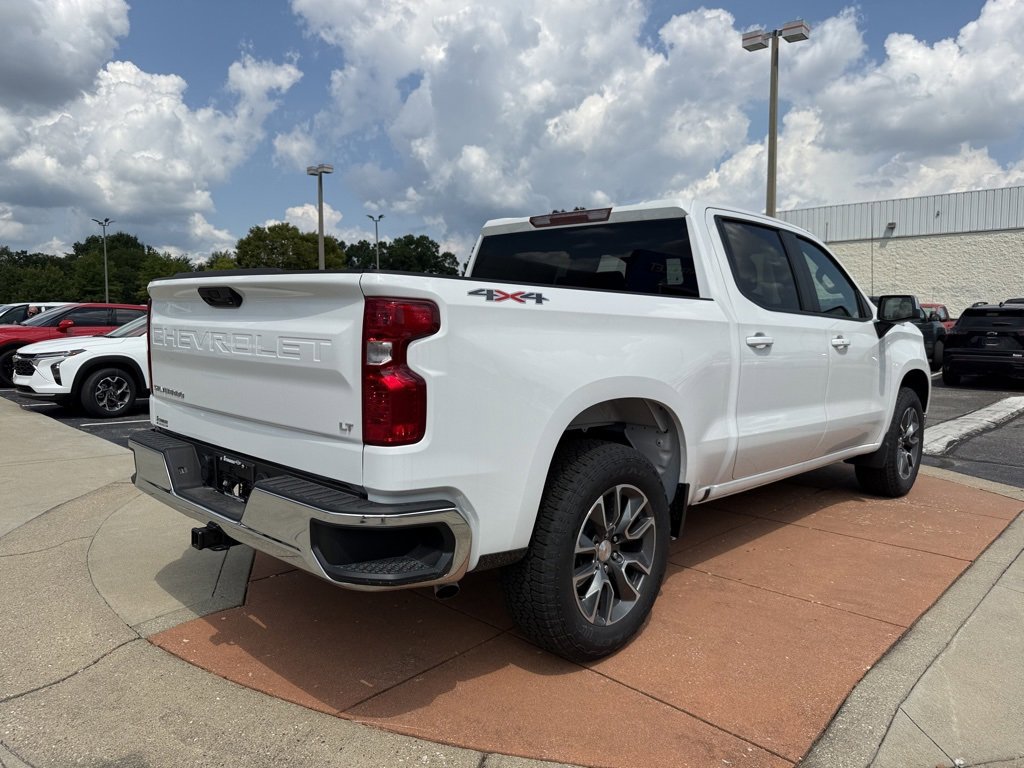 2025 Chevrolet Silverado 1500 LT photo 5
