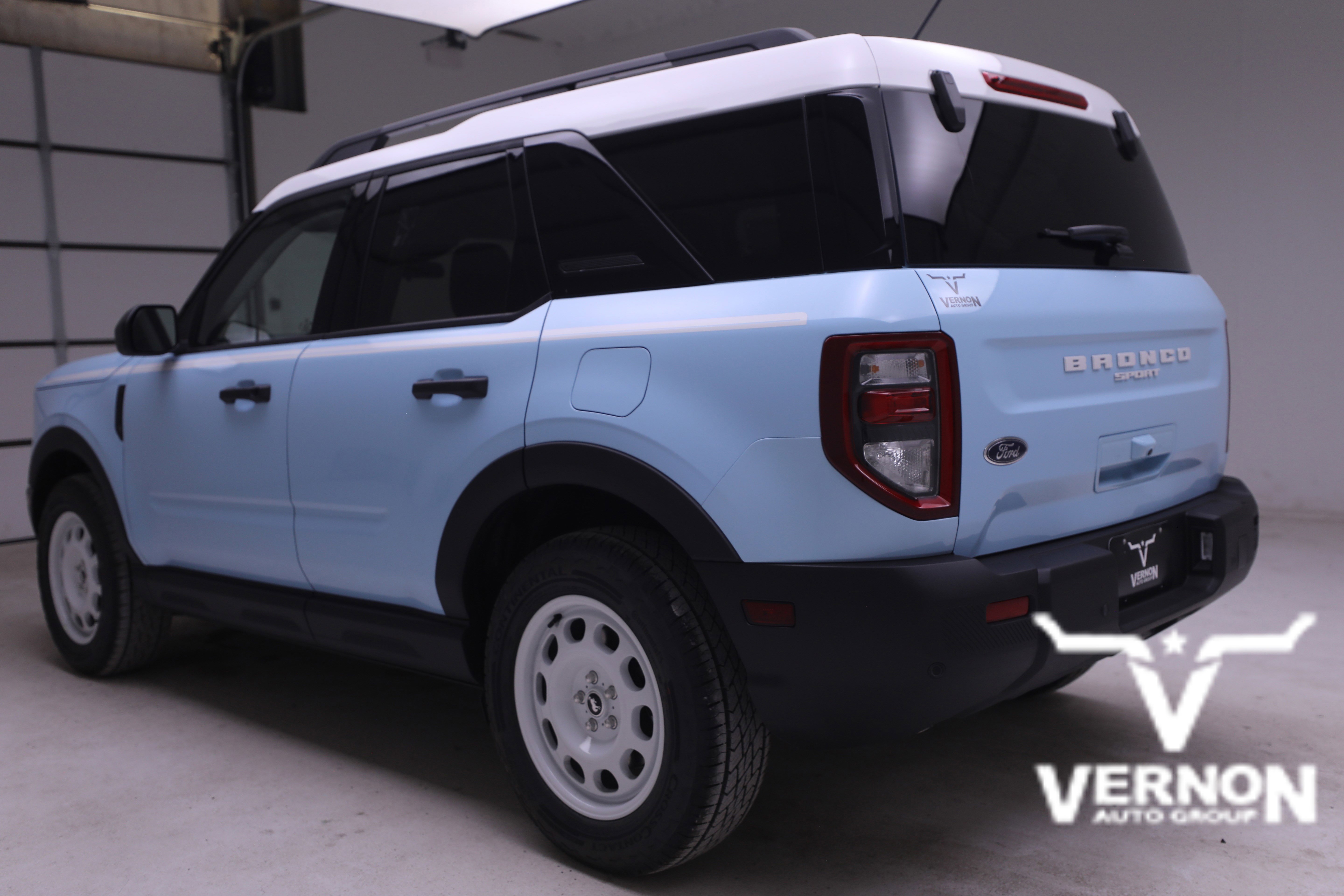 2025 Ford Bronco Sport Heritage photo 2