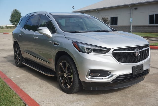 2020 Buick Enclave Essence