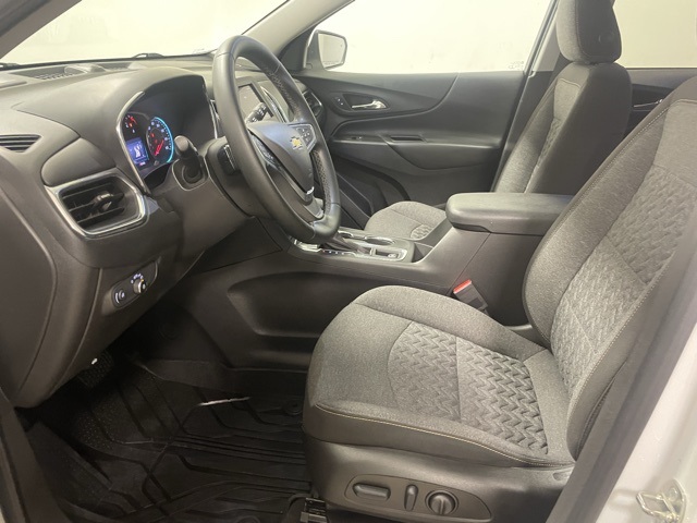 2023 Chevrolet Equinox LT photo 16