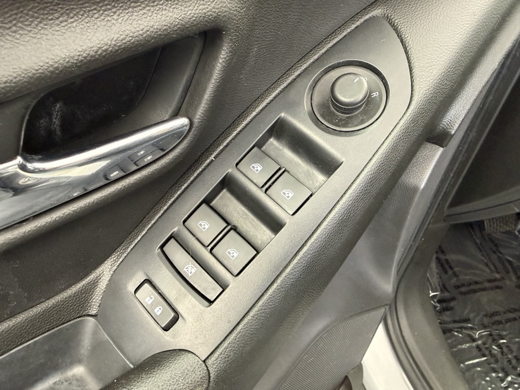 2016 Chevrolet Trax LT photo 35