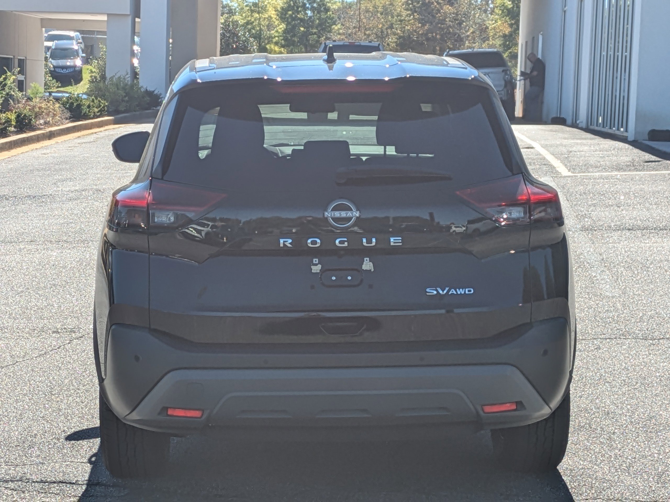 2022 Nissan Rogue SV photo 3