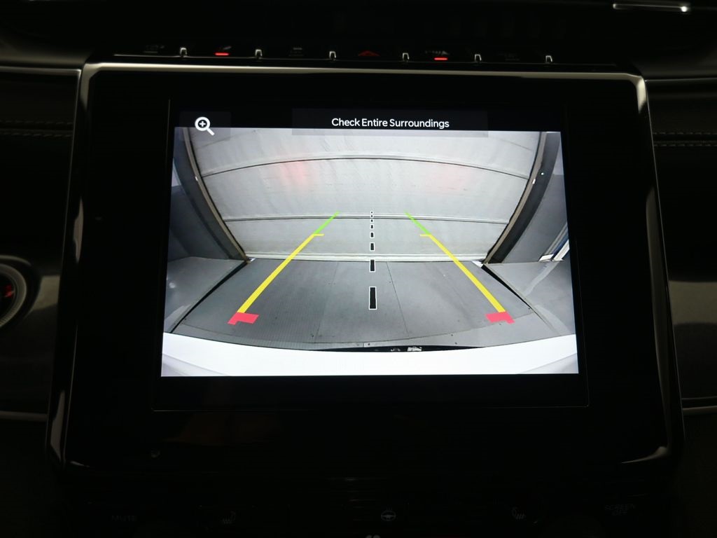 2023 Jeep Grand Cherokee Altitude photo 3