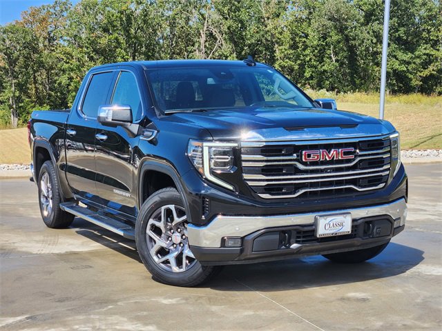 2023 GMC Sierra 1500 SLT's photo