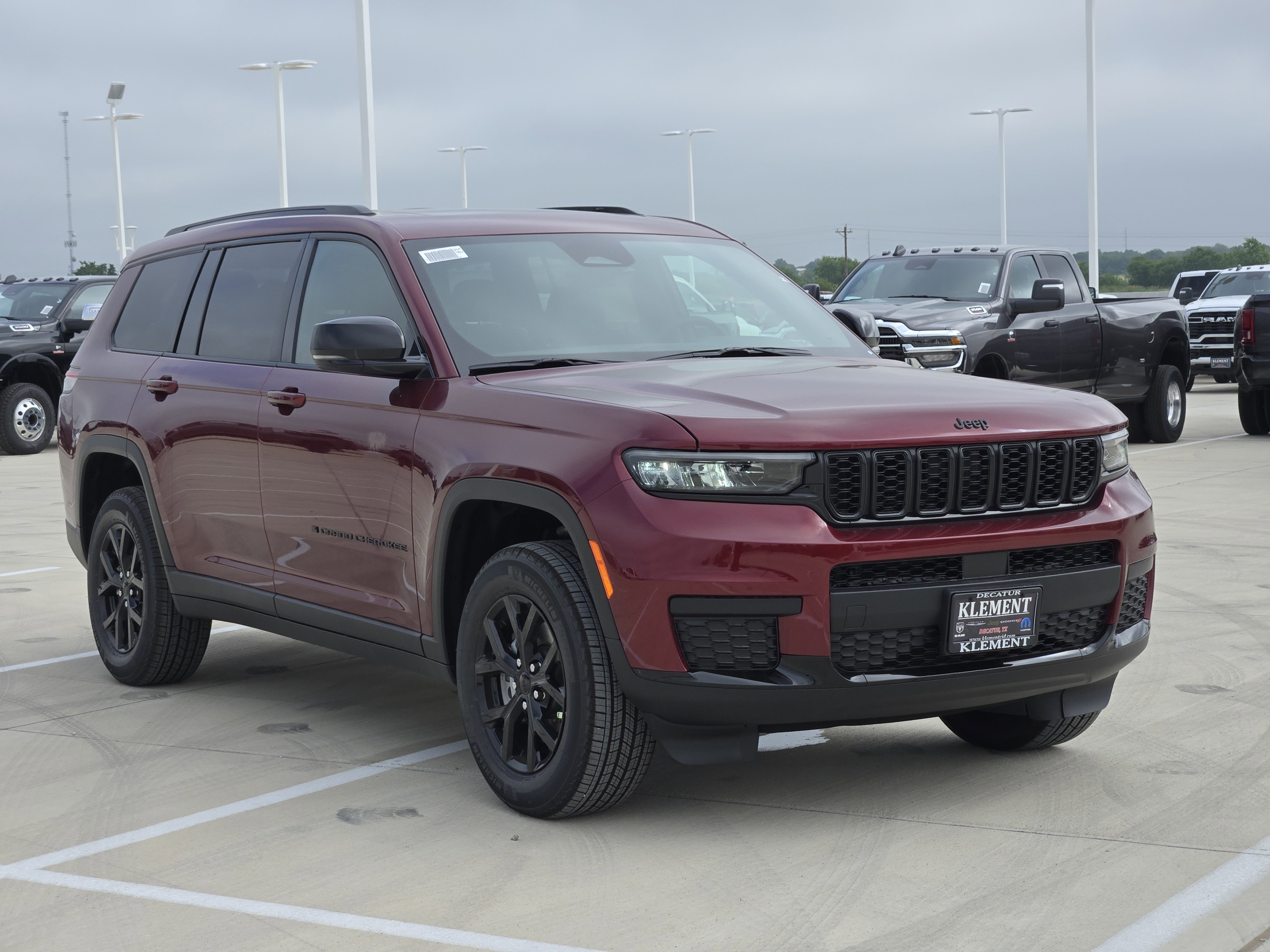 2025 Jeep Grand Cherokee Altitude X photo 2