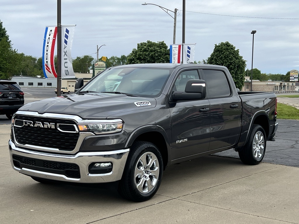 2025 Ram 1500 Big Horn Lone Star photo 3