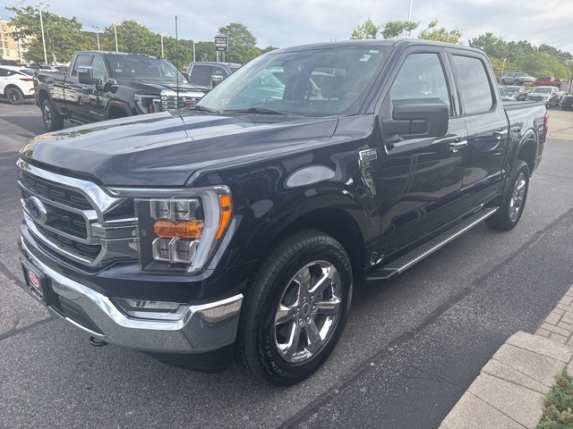 2022 Ford F-150 XLT photo 3