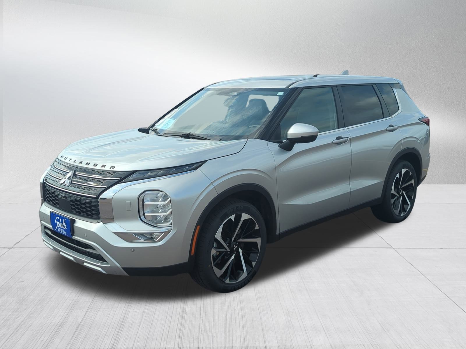 2023 Mitsubishi Outlander SE photo 3