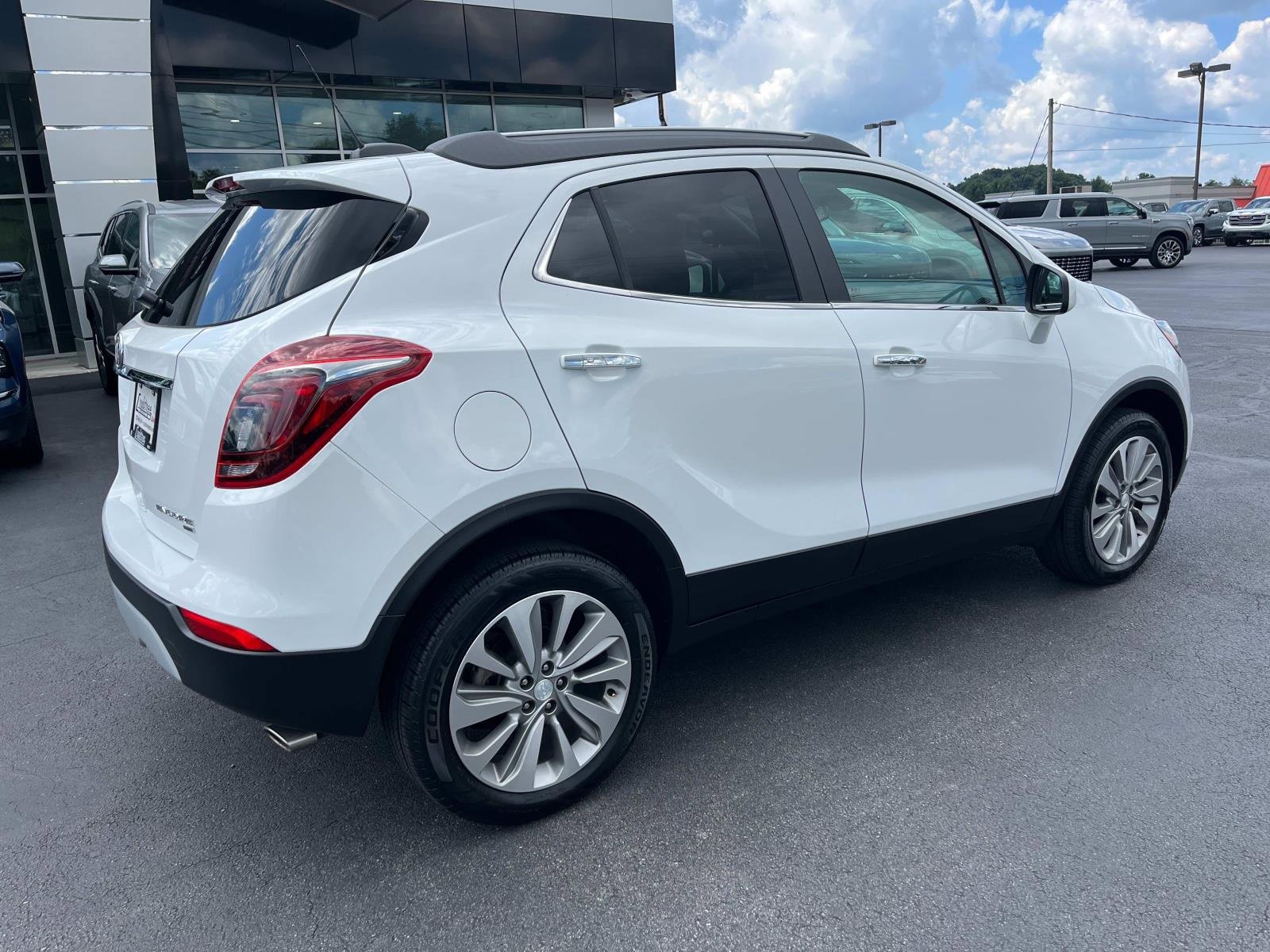 2020 Buick Encore Preferred photo 3
