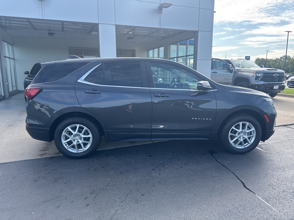 2022 Chevrolet Equinox LT photo 8