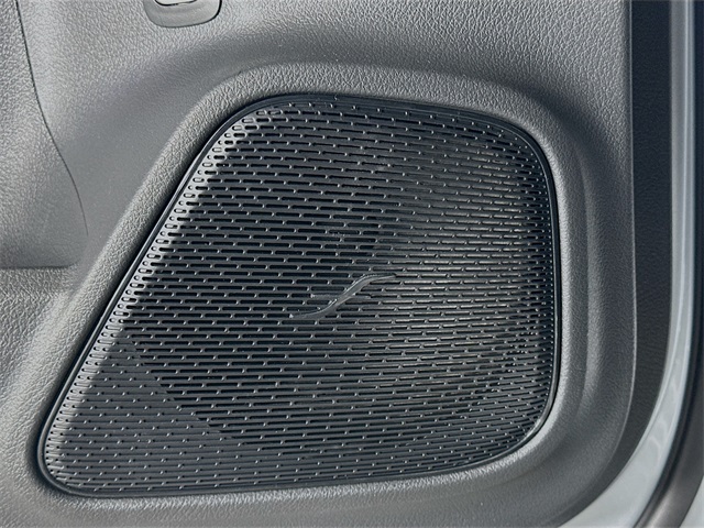 2026 Mercedes Benz GLB 250 photo 18
