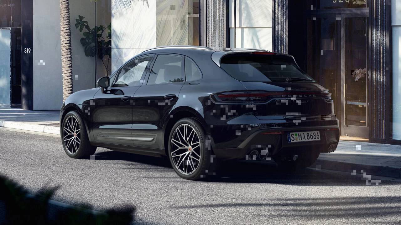 2025 Porsche Macan T photo 3
