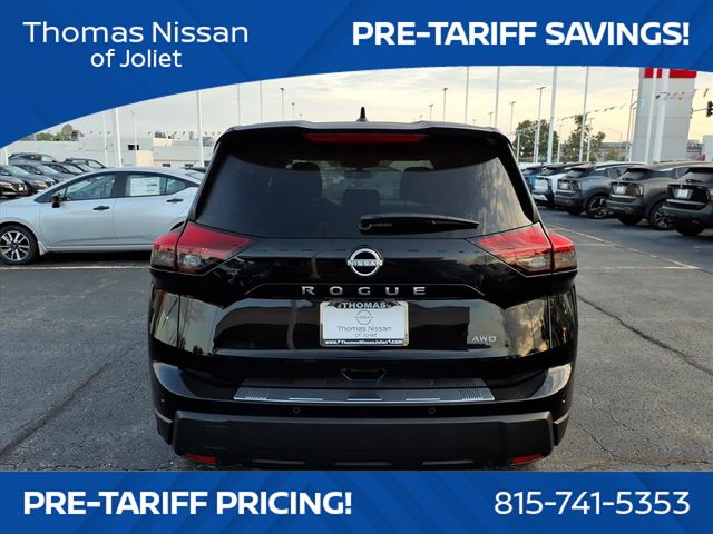 2026 Nissan Rogue SV photo 4