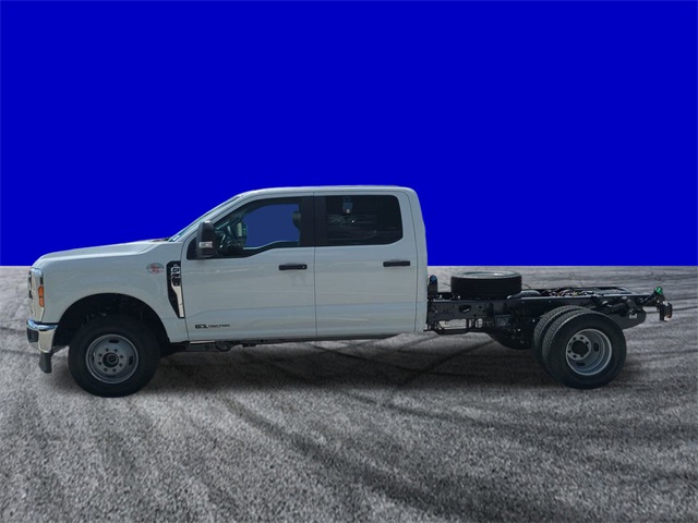 2026 Ford F-350 photo 6