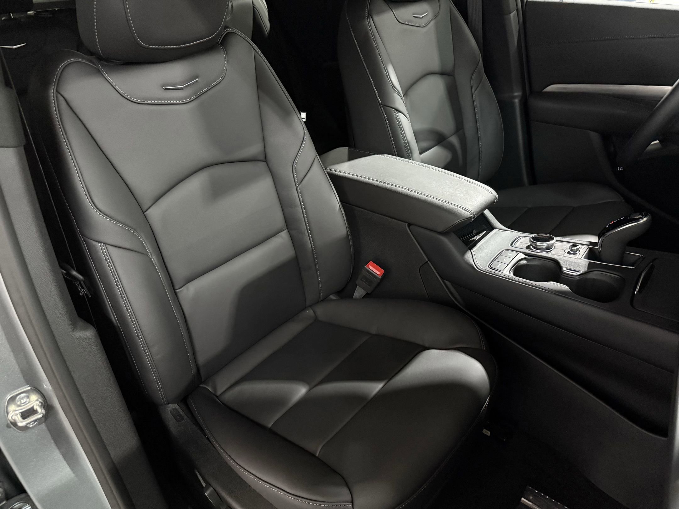 2025 Cadillac XT4 Premium Luxury photo 41