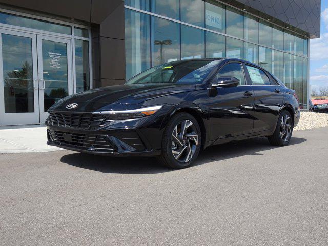 2025 Hyundai Elantra Limited's photo