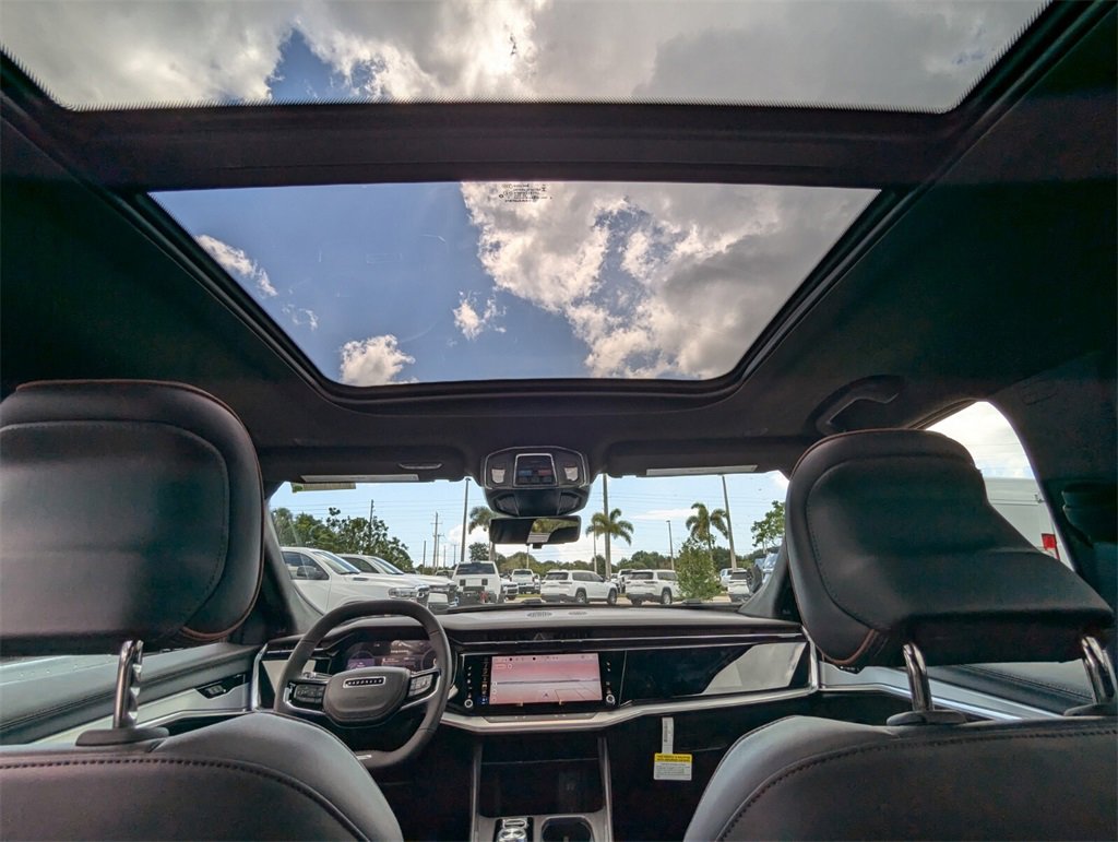 2025 Jeep Wagoneer S Launch Edition photo 10