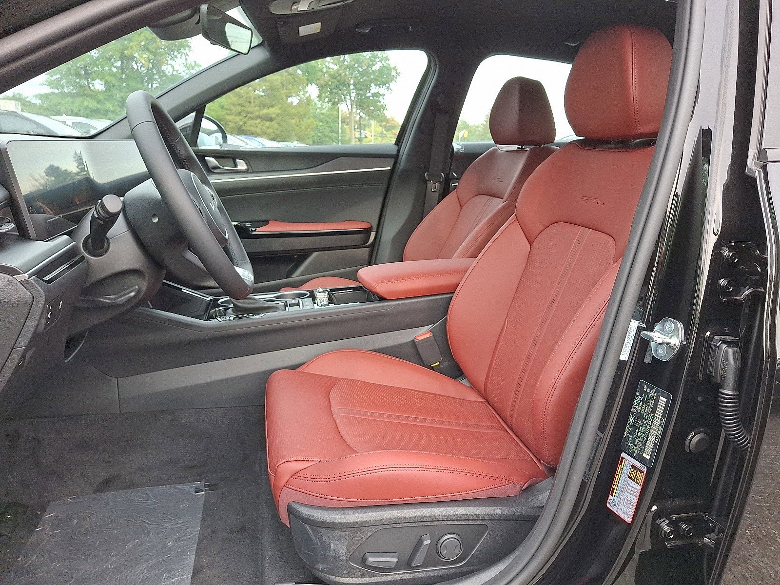 2026 Kia K5 GT-Line photo 6