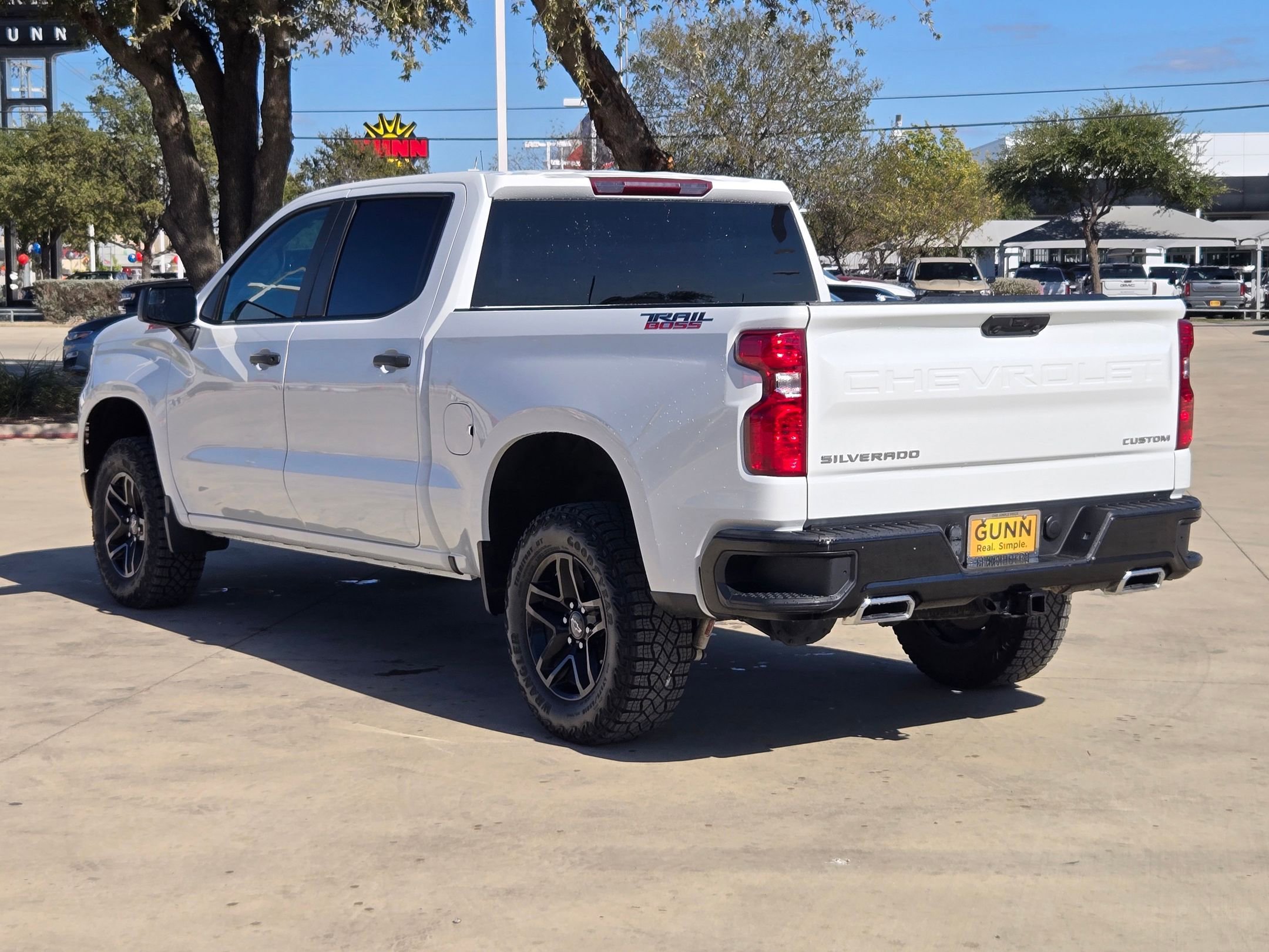 2023 Chevrolet Silverado 1500 Custom Trail Boss photo 4