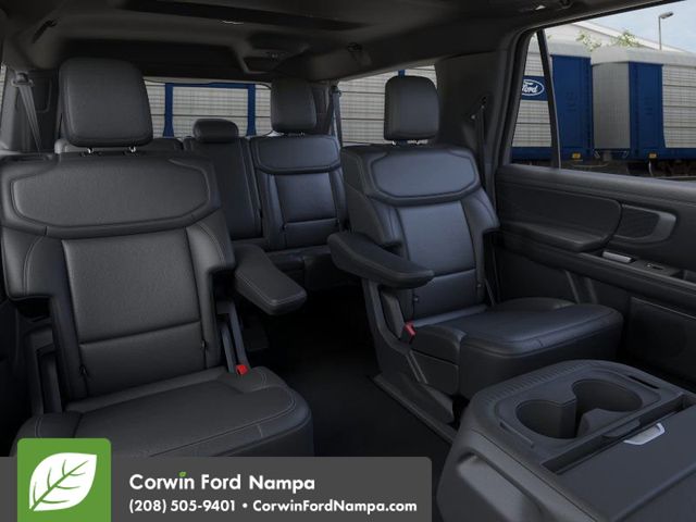 2025 Ford Expedition MAX Platinum photo 8