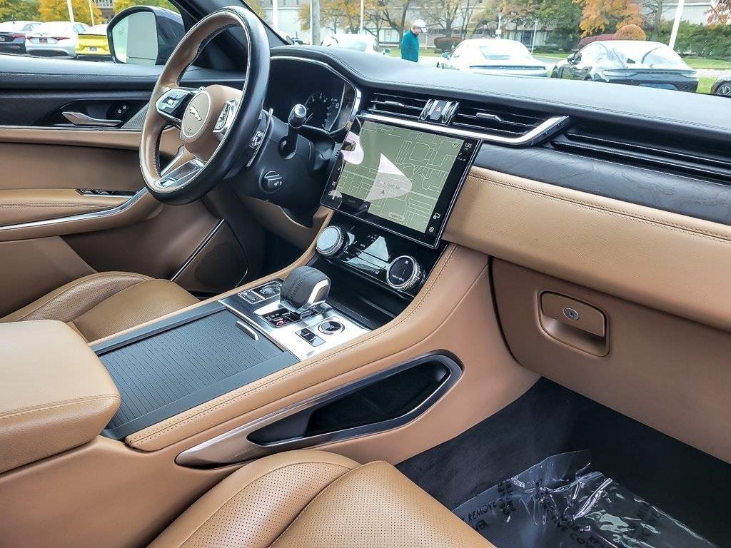 2022 JAGUAR F-PACE - Image 21