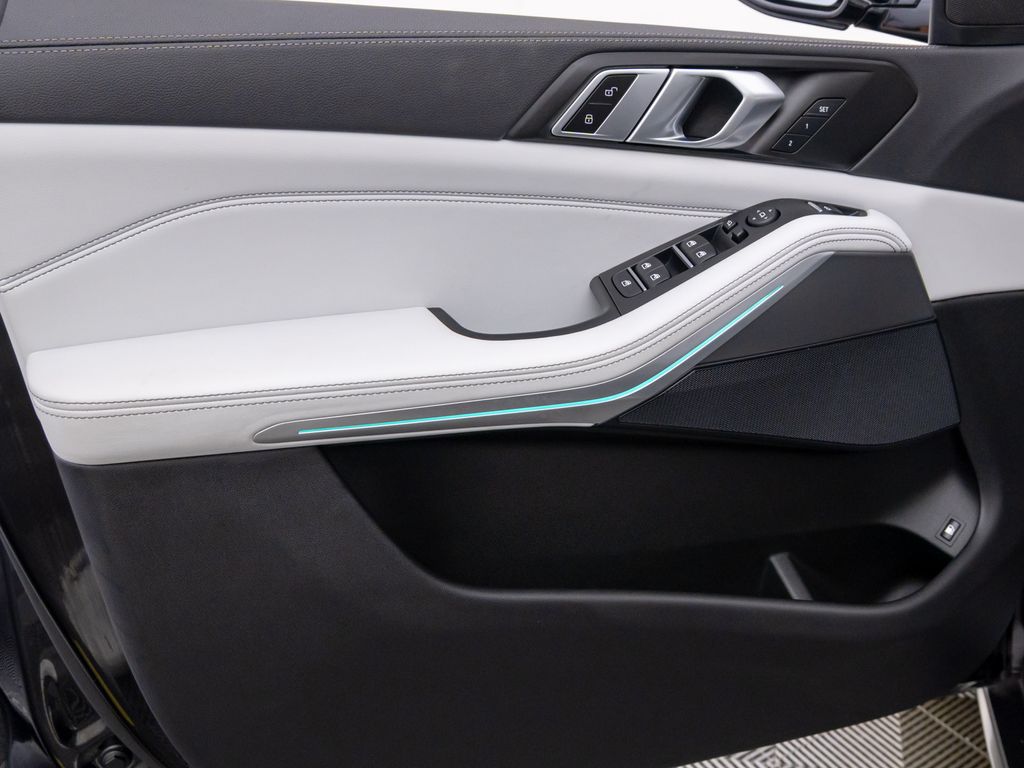 2023 Bmw X5 xDrive45e photo 12