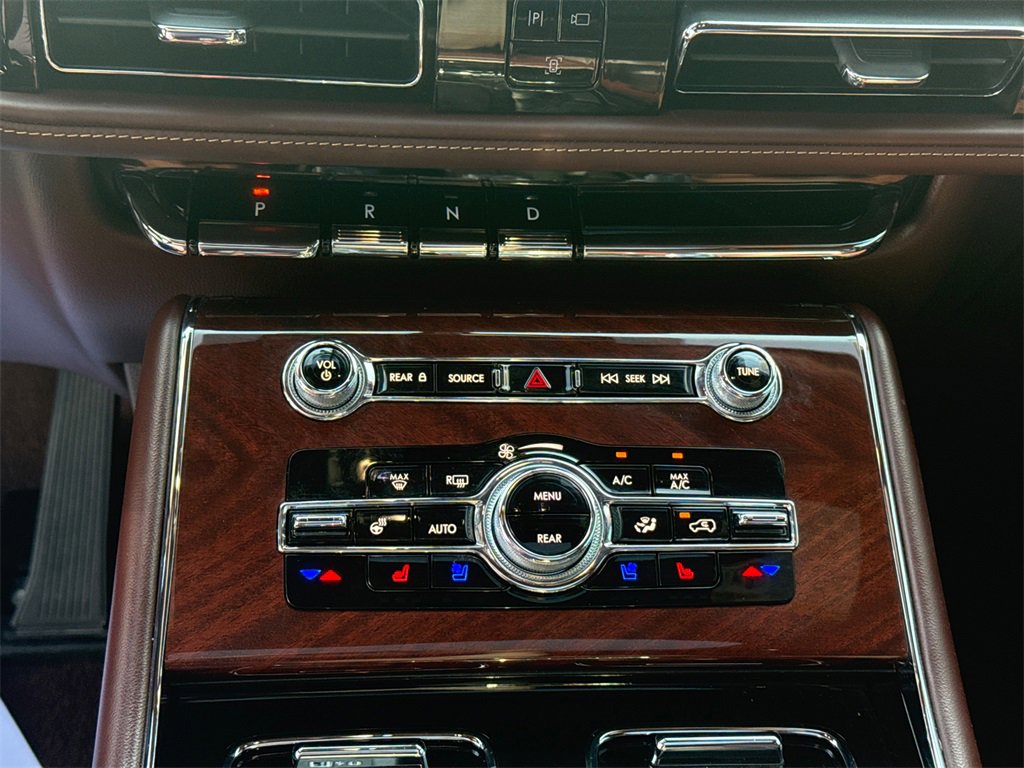 2022 Lincoln Aviator Black Label photo 19
