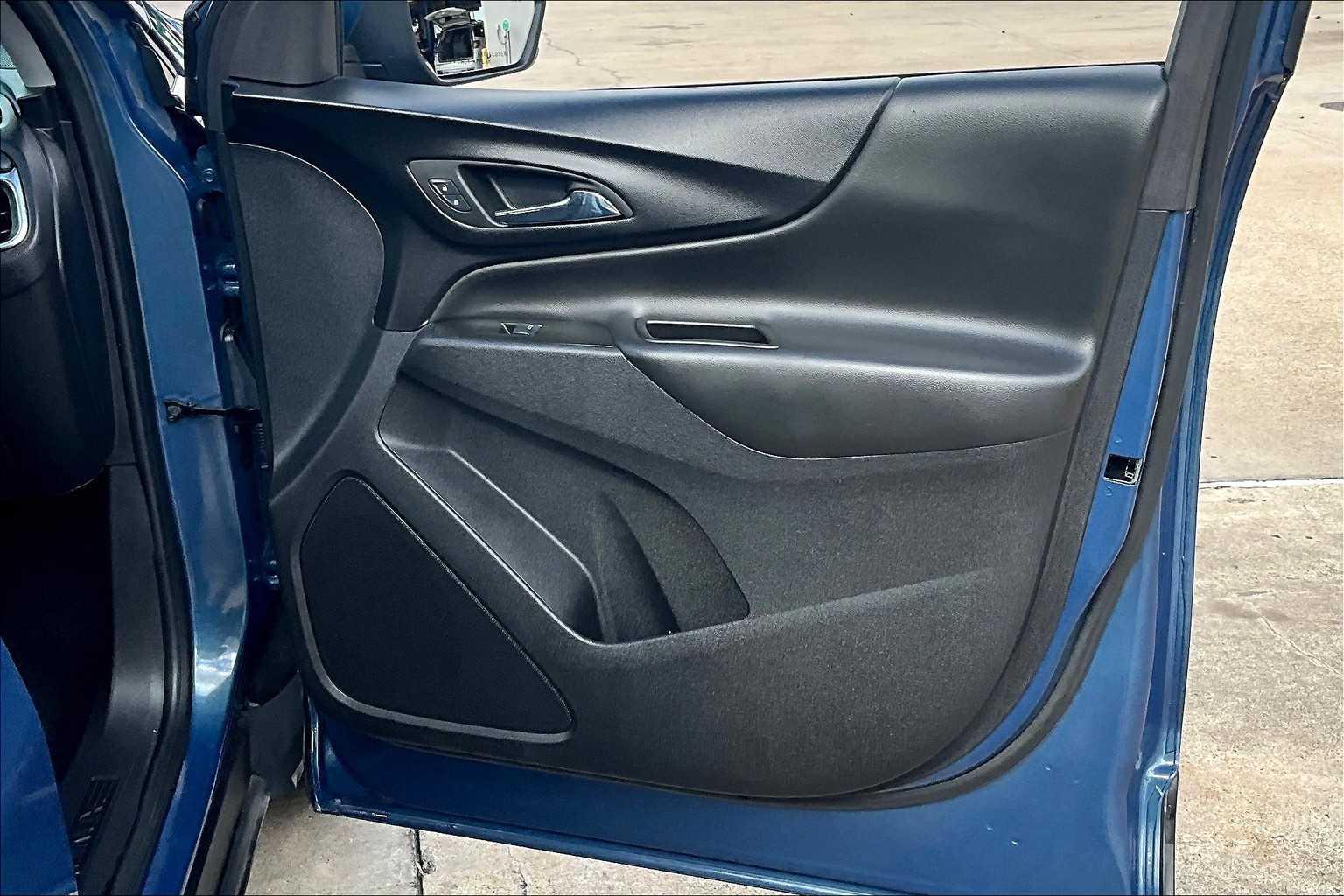 2024 Chevrolet Equinox LT photo 20