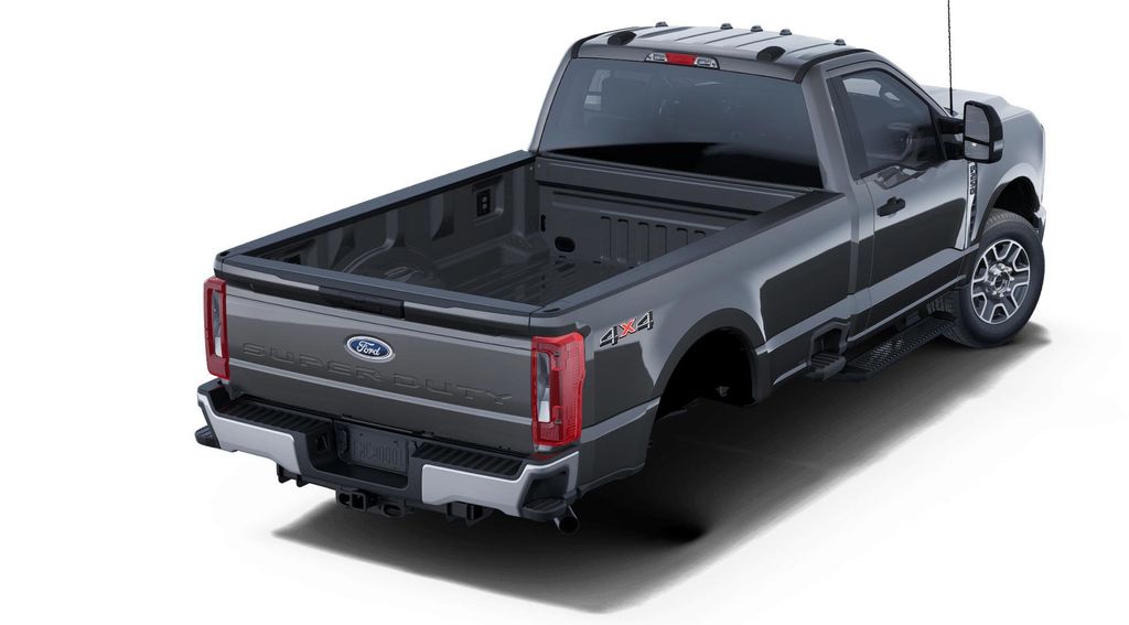 2025 Ford F-250 XLT photo 3