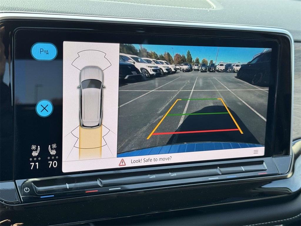 2025 Volkswagen Atlas SE Technology photo 3