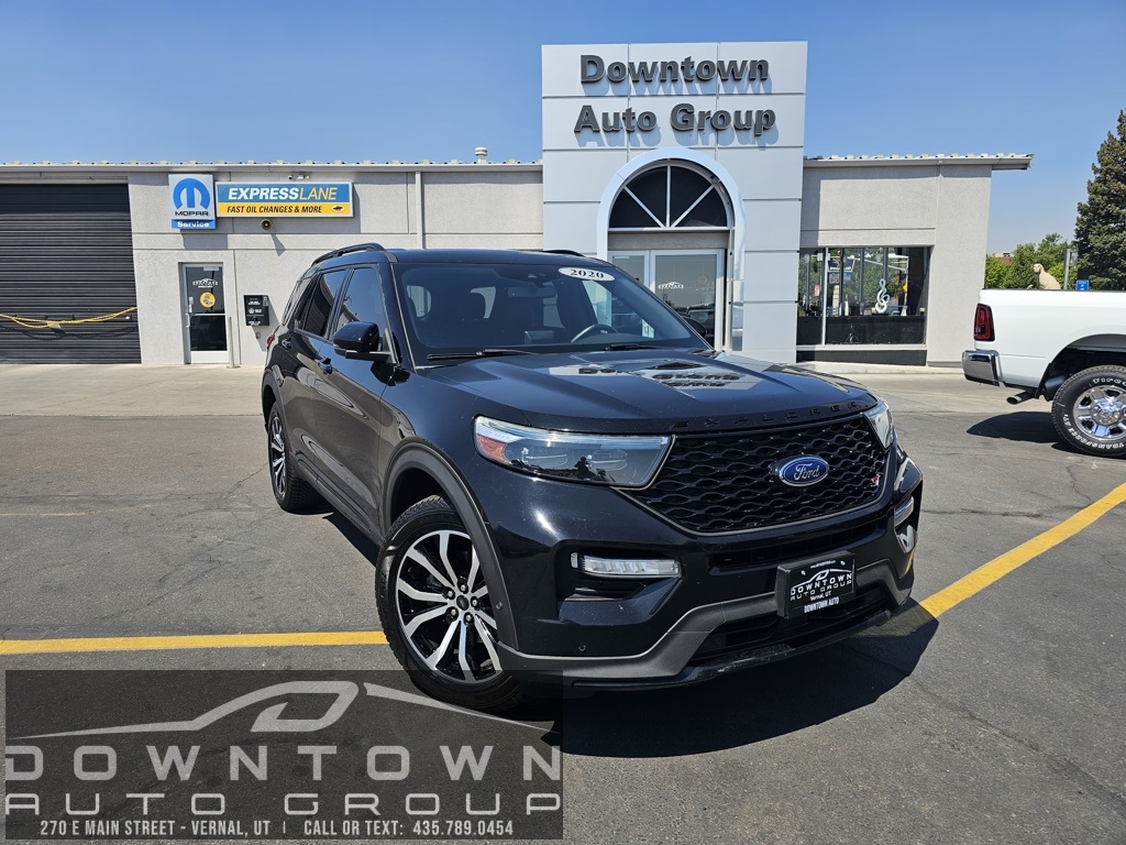 2020 Ford Explorer ST's photo