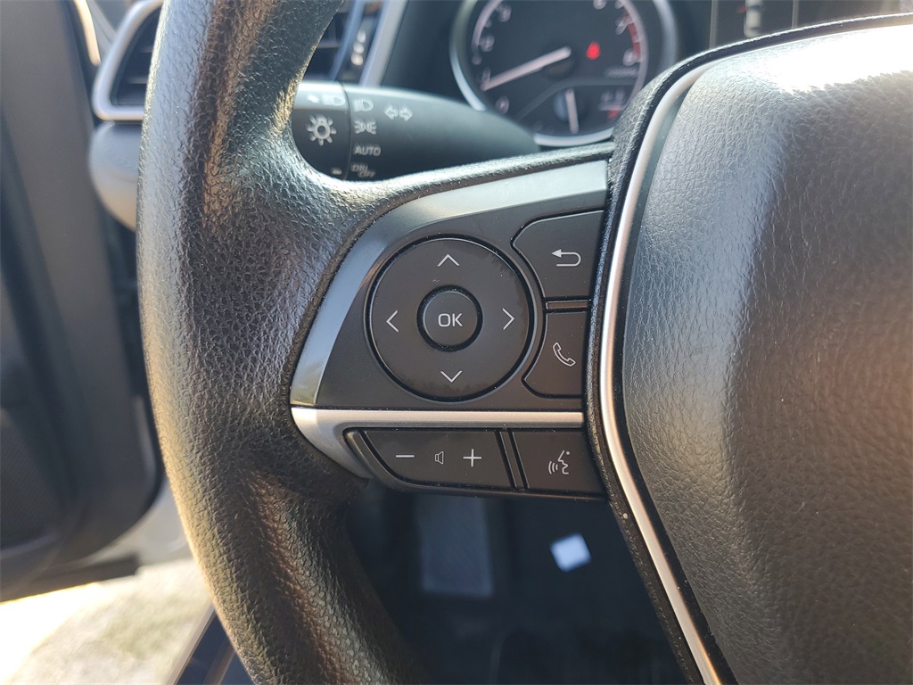 2023 Toyota Camry LE photo 15