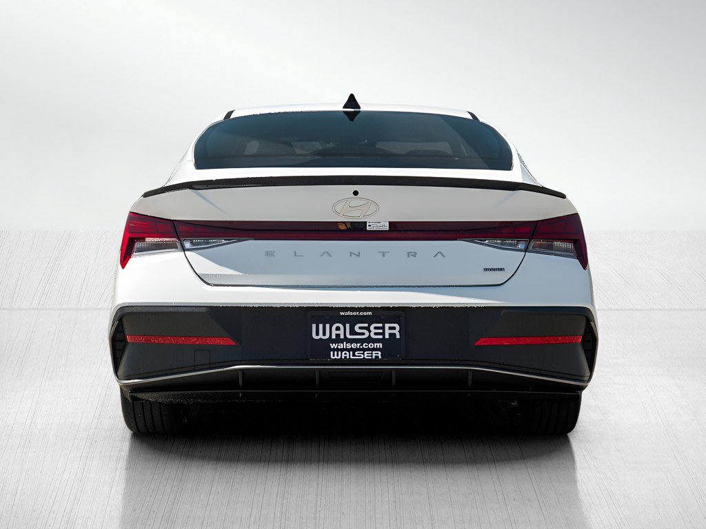 2025 Hyundai Elantra Hybrid SEL Sport photo 3