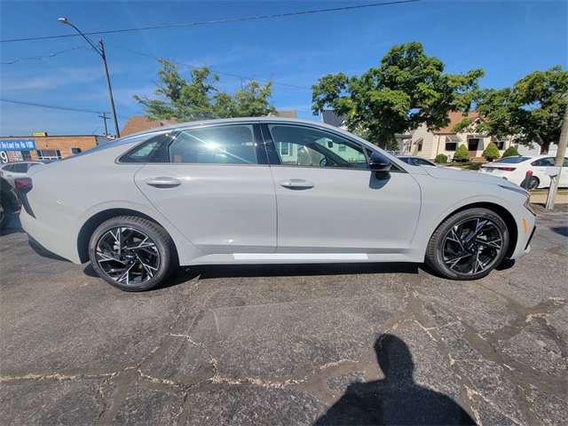 2026 Kia K5 GT-Line photo 3