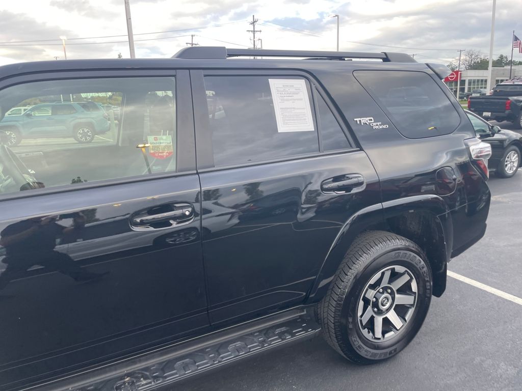 2024 Toyota 4Runner TRD Off-Road Premium photo 3