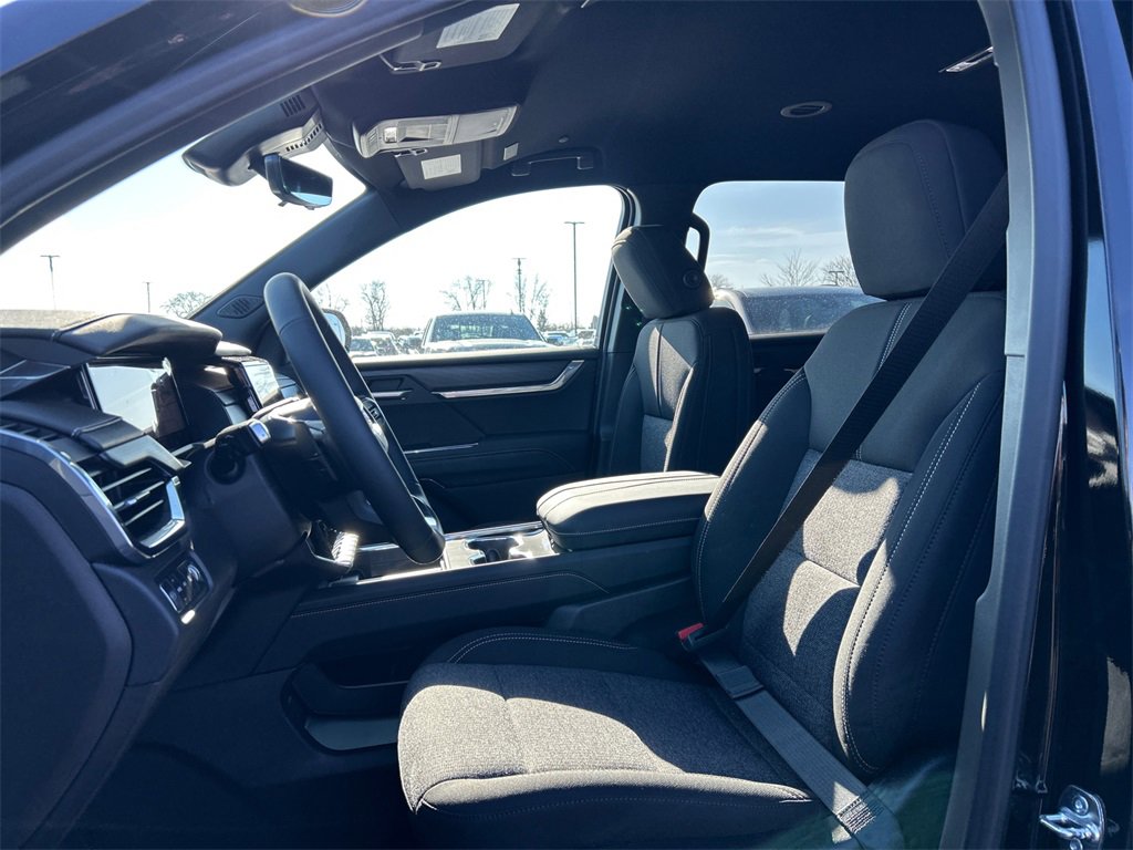 2026 GMC ACADIA - Image 15