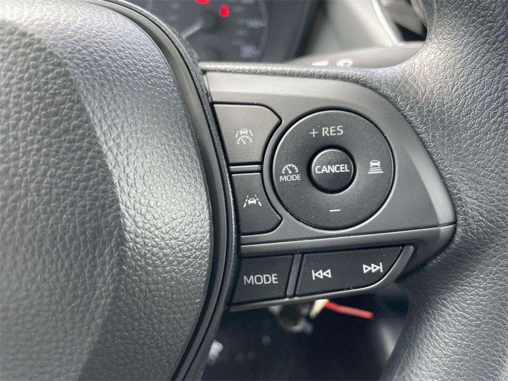 2025 Toyota Corolla LE photo 21