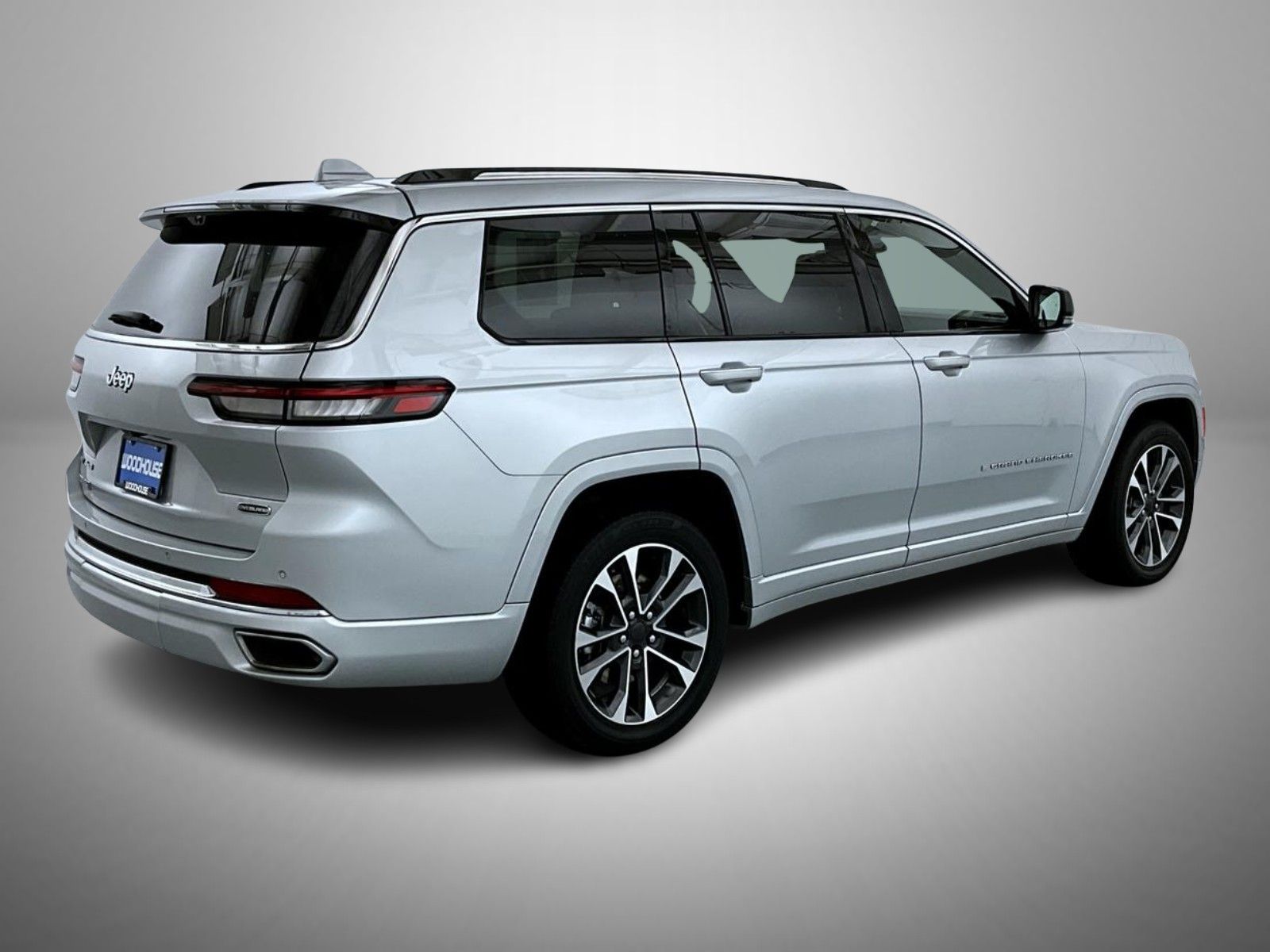 2023 Jeep Grand Cherokee Overland photo 3